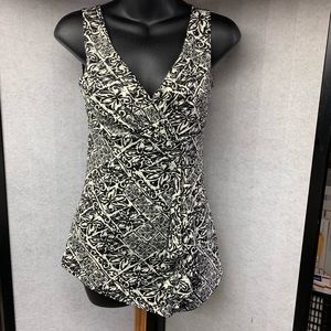 White House/Black Market  Top